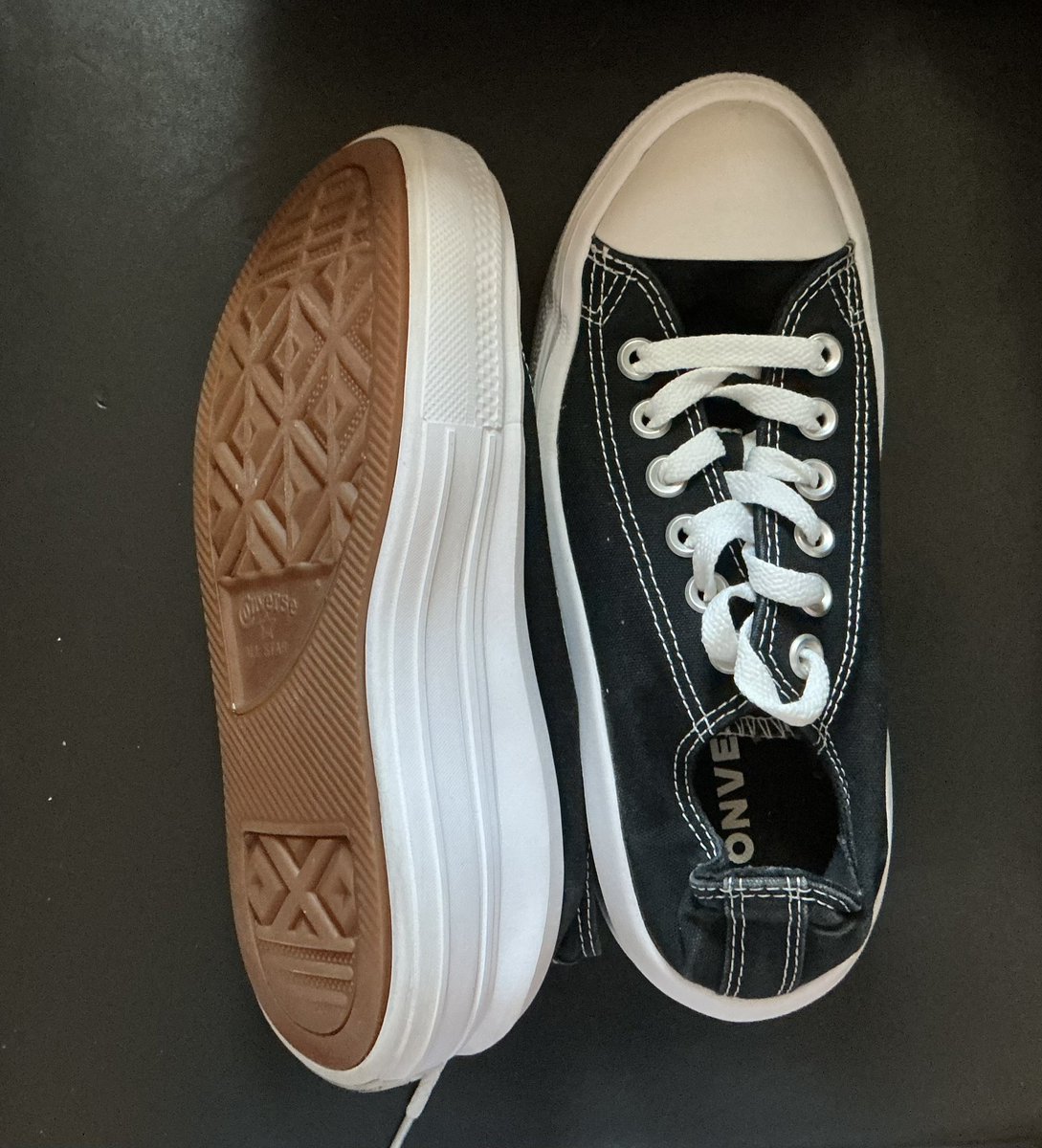 sweqipea's tweet photo. ส่งต่อรองเท้าผ้าใบ | converse
size: 36.5/23 
ปล่อย 300 ค่าส่งคิดตามจริงค่ะ

ซื้อมาผิดไซส์ ใส่ไม่ได้
ทักมาขอดูเพิ่มเติมก่อนได้ค้าบ
#ส่งต่อรองเท้า #ส่งต่อรองเท้ามือสอง #รองเท้ามือสอง https://t.co/Ds0ItqWd0V