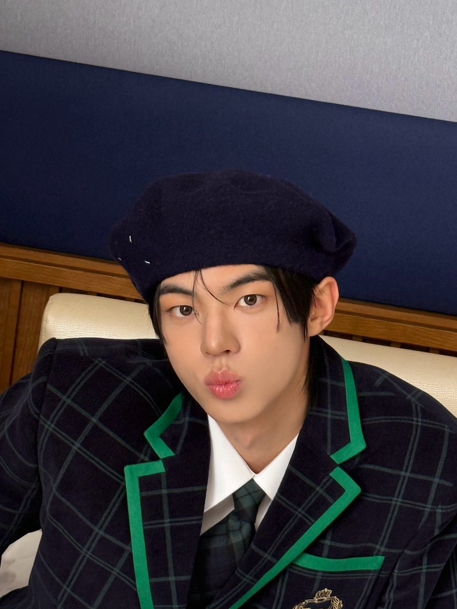또이 .. tweet media
