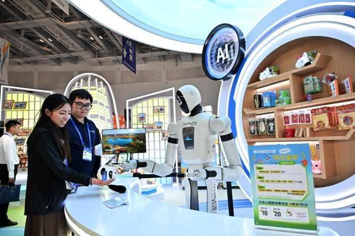 HebeiIIT_'s tweet photo. Robots are a major draw at the 2026 Langfang International Economic & Trade Fair! Smart vending robot, charming mini robot dog, industrial palletizing robot and interactive front-desk AI humanoid span retail, logistics & services, offering a glimpse of China’s smart manufacturing strengths.