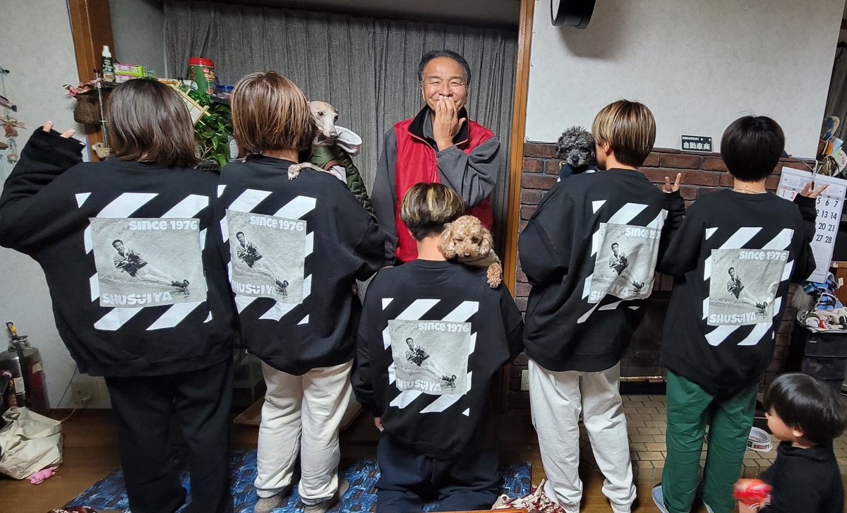 2chii59's tweet photo. 6月21日は父の日👨👨👨

家族のために頑張ってくれる人。
感謝の気持ちでいっぱいです。
これからも元気で長生きしてね☺️
いつもたくさんの愛をありがとう！

#FCふじざくら山梨
#なでしこリーグの父の日　
#私のヒーロー https://t.co/k8HQZJ5GUl