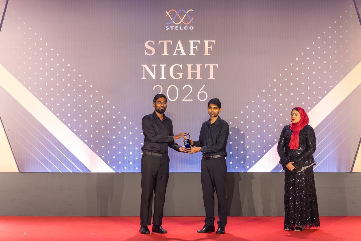 STELCOMALDIVES's tweet photo. ސްޓެލްކޯގެ މުވައްޒަފުންގެ ތެރެއިން 2025 ވަނަ އަހަރު ޓެކްނިކަލް ދާއިރާތަކުން އެންމެ މޮޅު މެނޭޖަރަކަށް ހޮވިފައިވަނީ، މާލޭ ޕަވަރ ޖަނަރޭޝަން ޑިޕާޓްމަންޓްގެ ޗީފް އިލެކްޓްރިކަލް އިންޖިނިއަރ، ޢަލީ ނަފާޙް މުޙައްމަދު. އަދި 2025 ވަނަ އަހަރު ނޮން-ޓެކްނިކަލް ދާއިރާތަކުން އެންމެ މޮޅު މެނޭޖަރަކަށް ހޮވިފައިވަނީ، ހިއުމަން ރިސޯސަސް އެންޑް ޓްރެއިނިންގ ޑިޕާޓްމަންޓްގެ ސީނިއަރ މެނޭޖަރ، ސަމީހާ މުސްޠަފާ. މީގެ އިތުރުން، 2025 ވަނަ އަހަރު އެންމެ މޮޅު ސްޓޭޝަން މެނޭޖަރަކަށް ހޮވިފައިވަނީ، ނޯތު ރީޖަނަލް ޑިޕާޓްމަންޓްގެ ކ. ތުލުސްދޫ ޕަވަރހައުސްގެ ސްޓޭޝަން މެނޭޖަރ، ޙުސައިން އާމިރު.