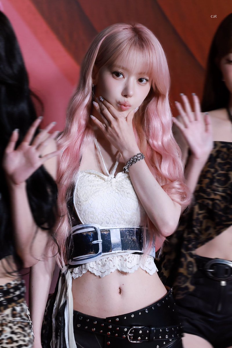 catsaku0319's tweet photo. 260620 💕💕

#르세라핌 #LE_SSERAFIM
#사쿠라 #SAKURA #宮脇咲良 https://t.co/nckfLRF7jo