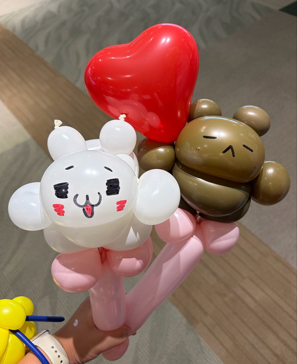 secchaso's tweet photo. 個人的にめちゃくちゃ好きな
スタンプのキャラクターを
バルーンで作ってみましたー☺️✨
わーいわーい🙌

#愛しすぎて大好きすぎる。 https://t.co/pgokXhdyv4