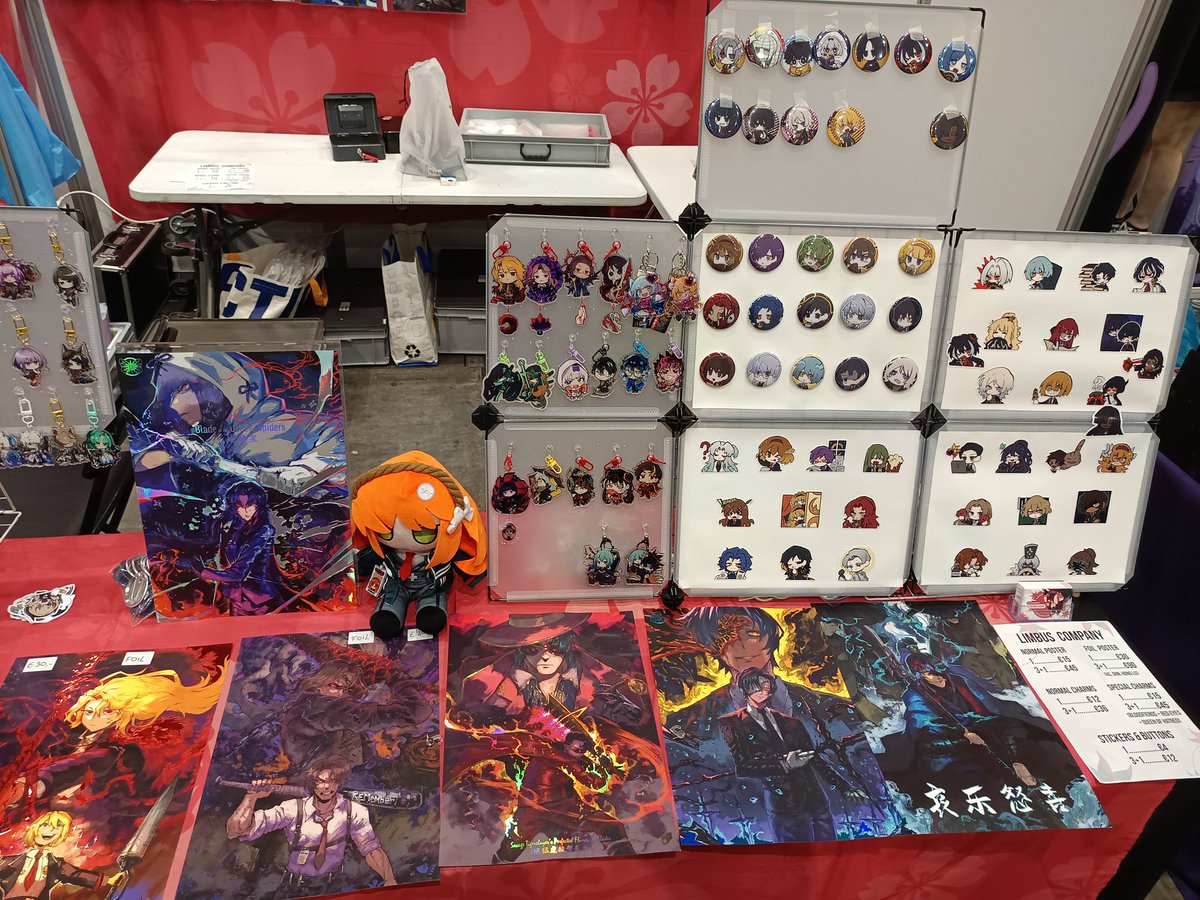 MofuMerch's tweet photo. We're at Dutch comicon this weekend! If you're at the Jaarbeurs hal in Utrecht make sure to come by and say hi! We're booth V25 https://t.co/UUhRKUCzrM