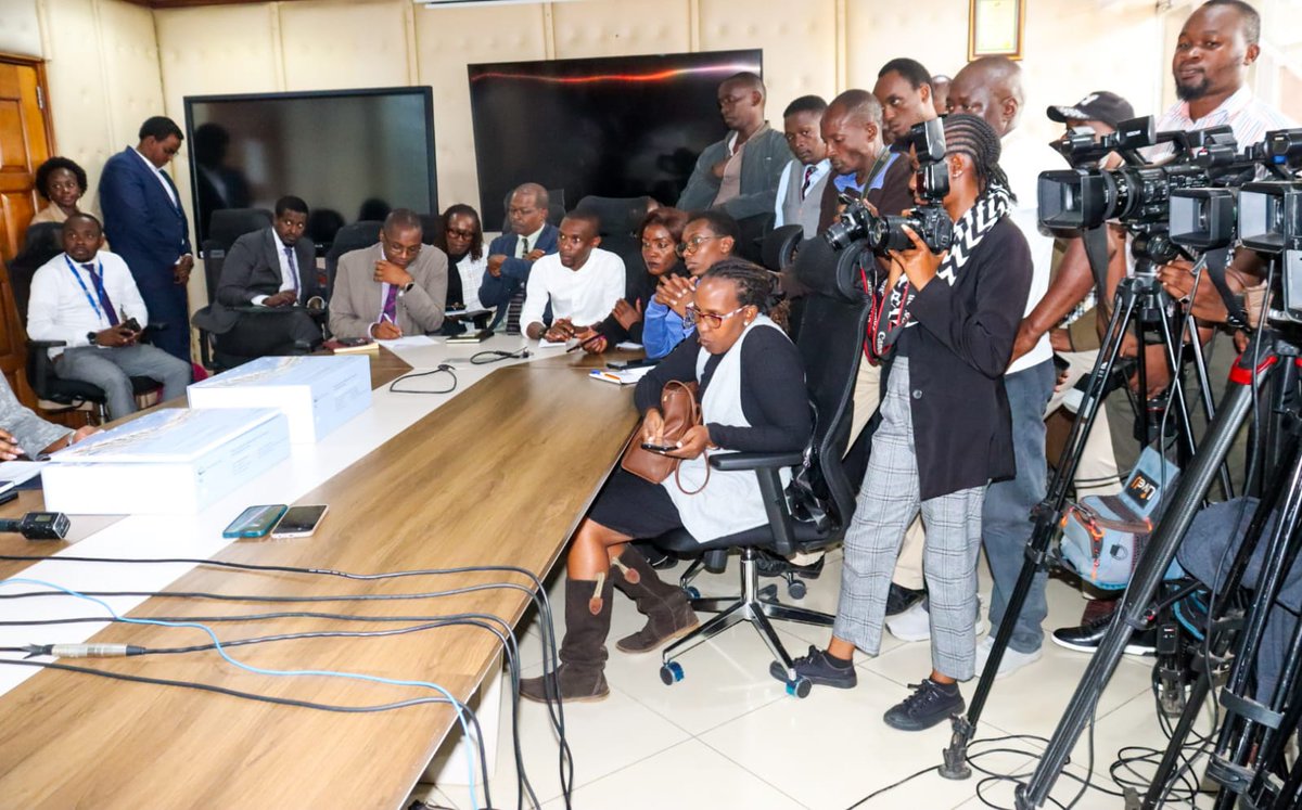 SDAAD_ke's tweet photo. JKIA MODERNISATION UPDATE  | 18 JUNE 2026    
CS Davis Chirchir reaffirmed Government's commitment to modernising JKIA through a phased expansion to 22M passengers annually, with transparent procurement, enhanced safety, job creation, and minimal operational disruption. https://t.co/cYq4cQVD43