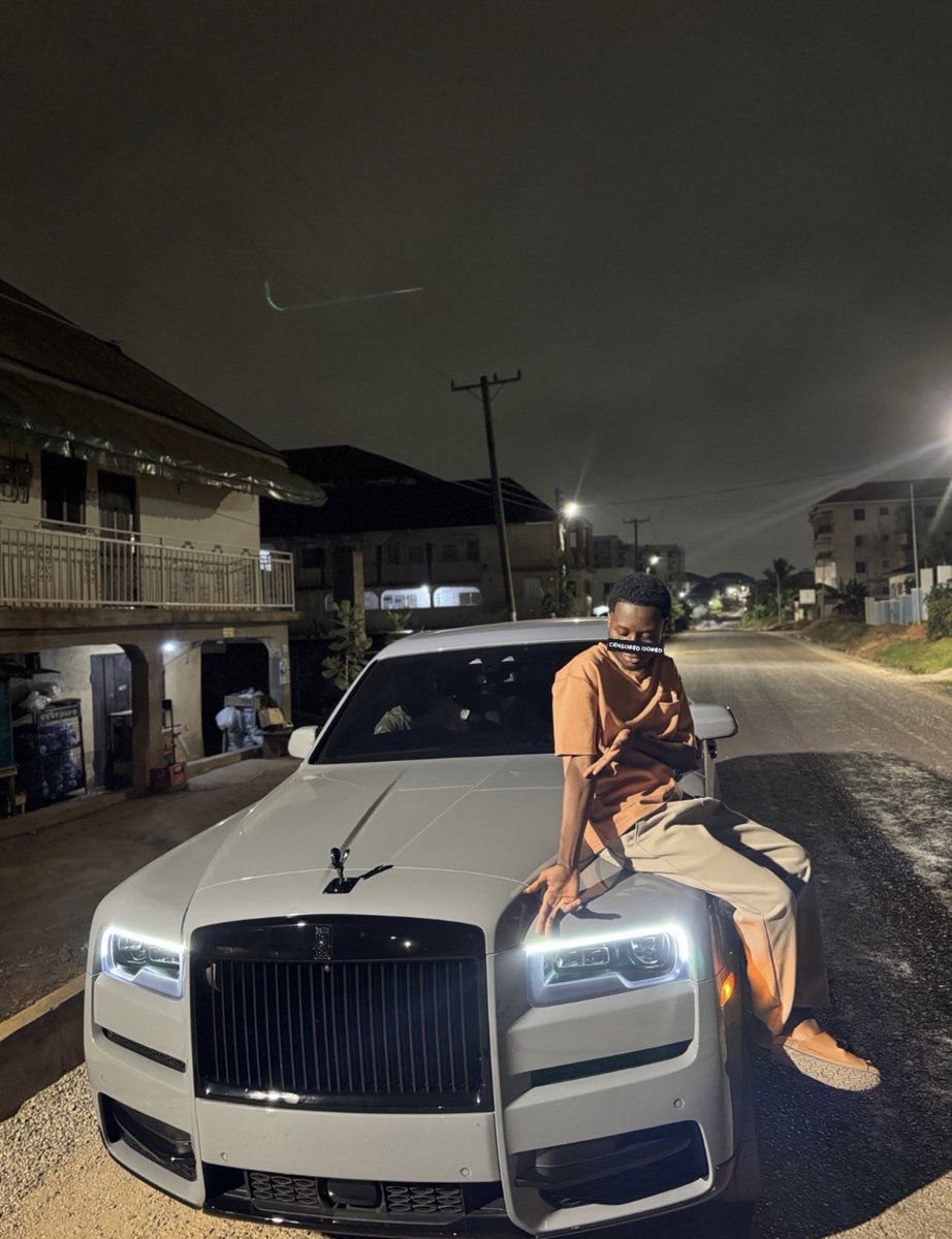 _am_Bing's tweet photo. Alukyi explains his side of the story 

So apparently, the girl is a serial scammer who lies and finds ways to exploit innocent boys with genuine intentions in Kumasi.

This shows how easy it can be for people to get manipulated online and in real life💔

I thought only Yahoo boys do these things 🤣