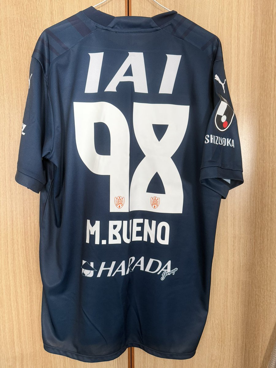 insight0414's tweet photo. 昨日は勤務先でブエノロス？大丈夫？と心配されました😭
本当にプレーに魅了されたし最高のボランチです！
うまく言葉にならないけどエスパルスに来てくれてありがとう😭
エスパルスで戦ってくれてありがとう😭

またね👋👋👋 https://t.co/BI4h93yERX