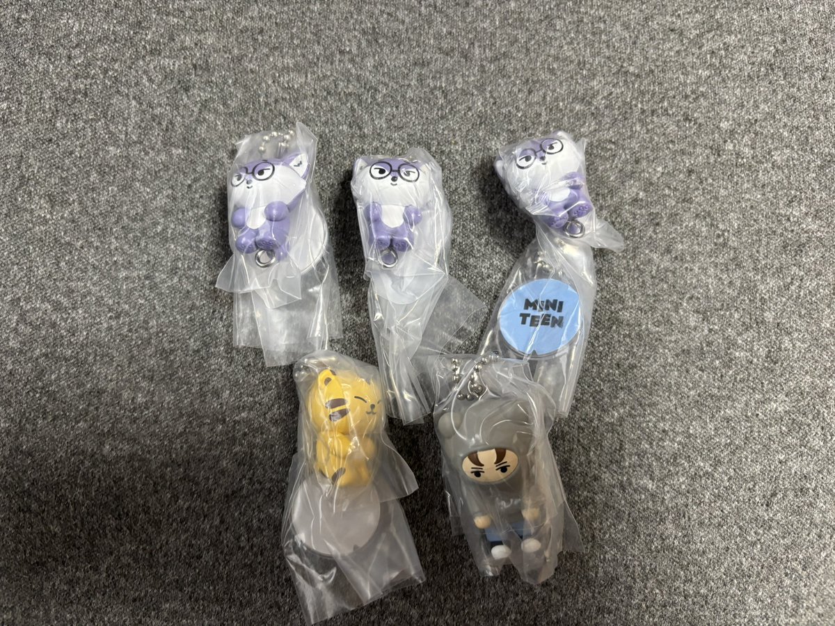 baroto_moon's tweet photo. SEVENTEEN セブチ MINITEEN ミニティーン つまんでつなげてますこっとガチャ 交換

譲 ウォヌ ホシ バーノン ⛓️

求 エスクプス ウジ🦀 
     ミンハオ 🦀 ⛓️

郵送希望
ウジ、ミンハオはエスクプス纏めて優先
ウォヌはバーノン含めて優先
お気軽にお声掛け下さい https://t.co/5EpGeP2EYi