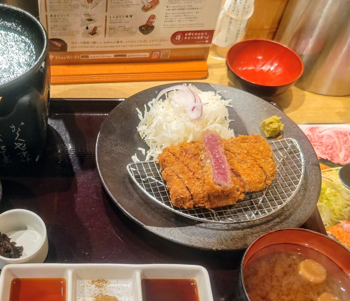 しんじ tweet media