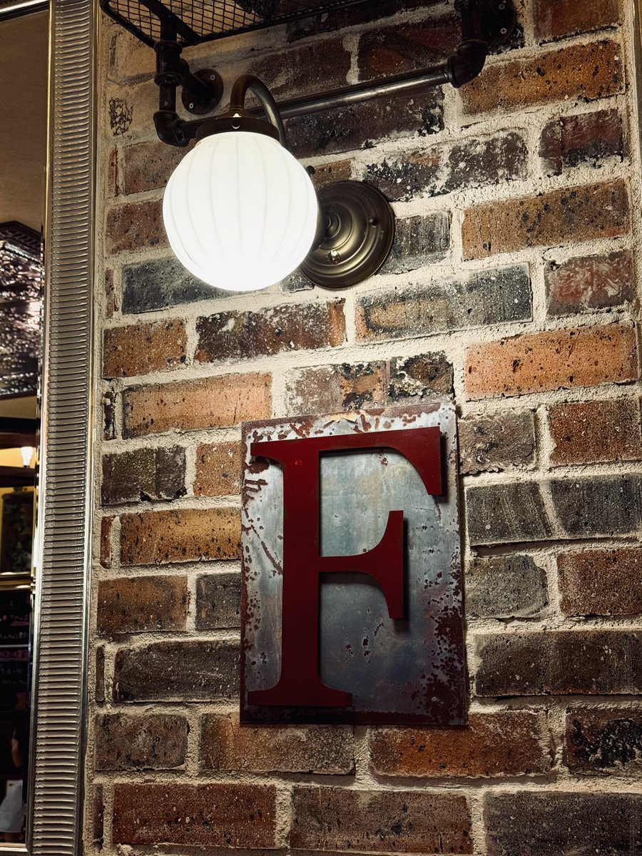 sokoniyouth's tweet photo. 💡✨😊

#灯り
#electriclight
#Lamp https://t.co/E6DhXIpSY1