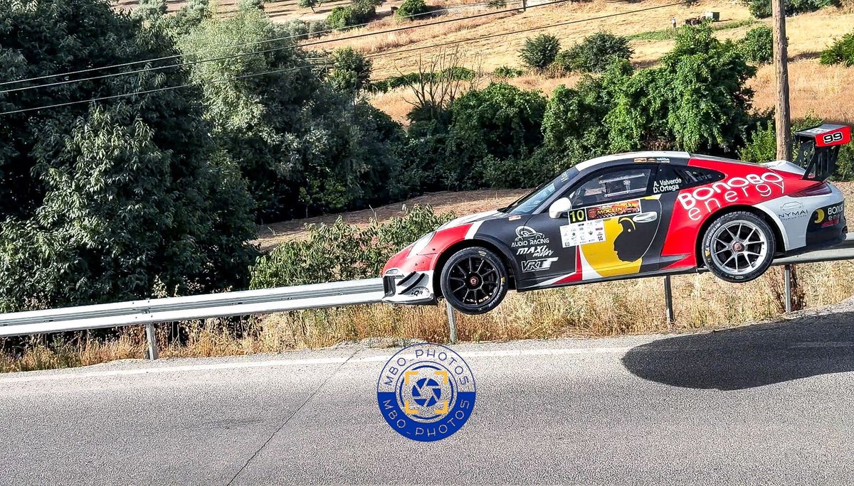 Carli_Cup's tweet photo. Así saltaban Alberto Valverde- David Ortega en el I Rally Pueblos de Moclin en Granada. 

📹: Juanki 
📷: MBO Photos https://t.co/zNkZDowIHr