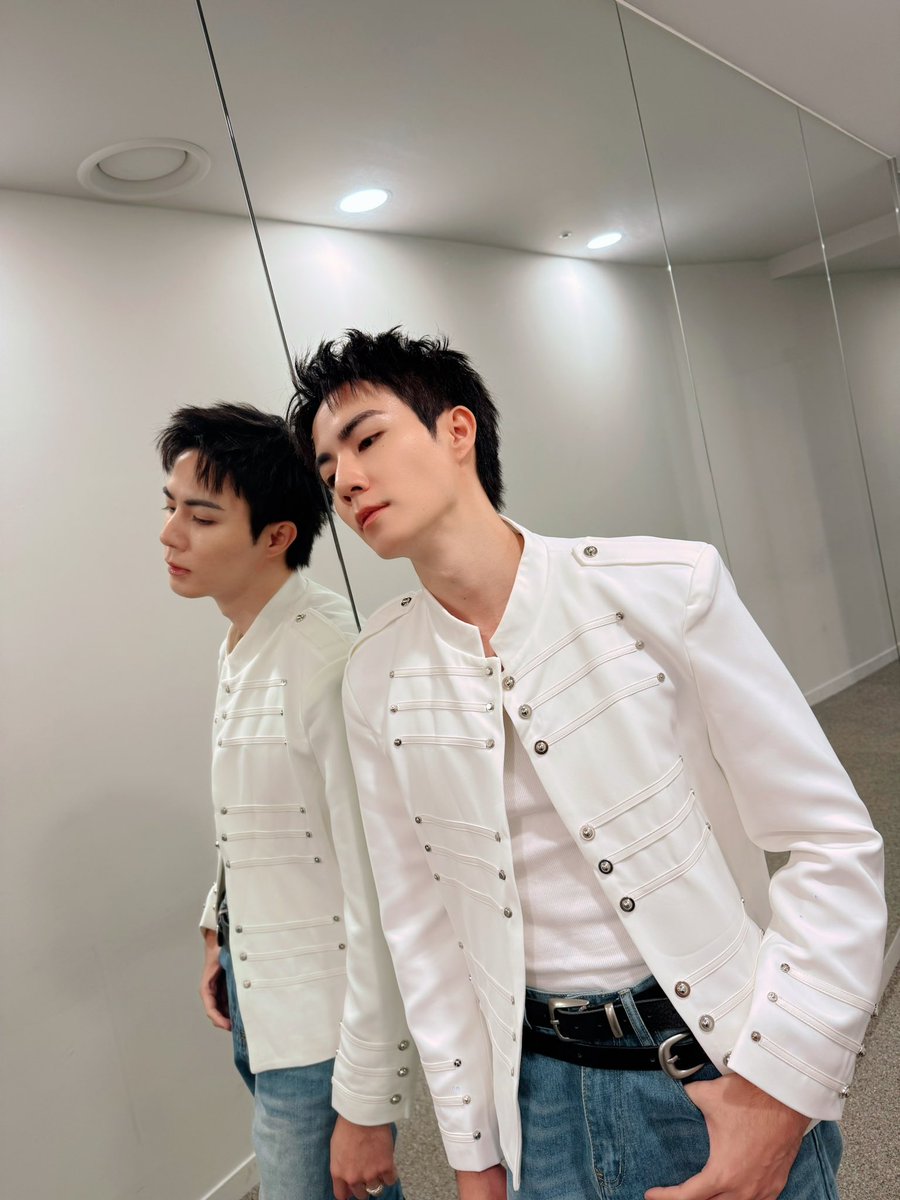 iLeang21's tweet photo. สันกรามของพึกนั้นช่างคมบาดใจแม่ยิ่งนัก หล่อ ขาว สะอาด หล่อแบบถูกสุขอนามัย กรี๊ดดดดด 
#ZEEPRUKFMINKOREA https://t.co/jcPyGhYX7l
