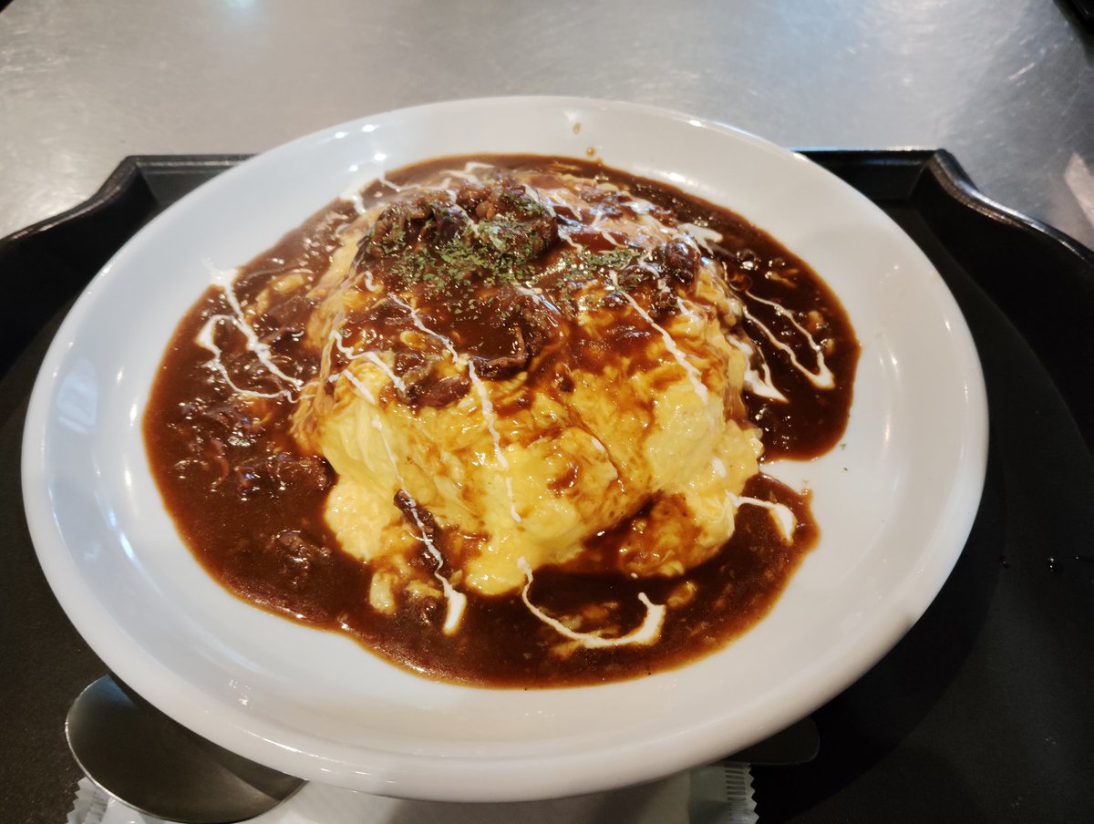 pm2002002's tweet photo. 阪東橋のオムライスバリ美味すぎてびっくりした。
おきらく食堂イセサキ店です。 https://t.co/So9soI8l0E
