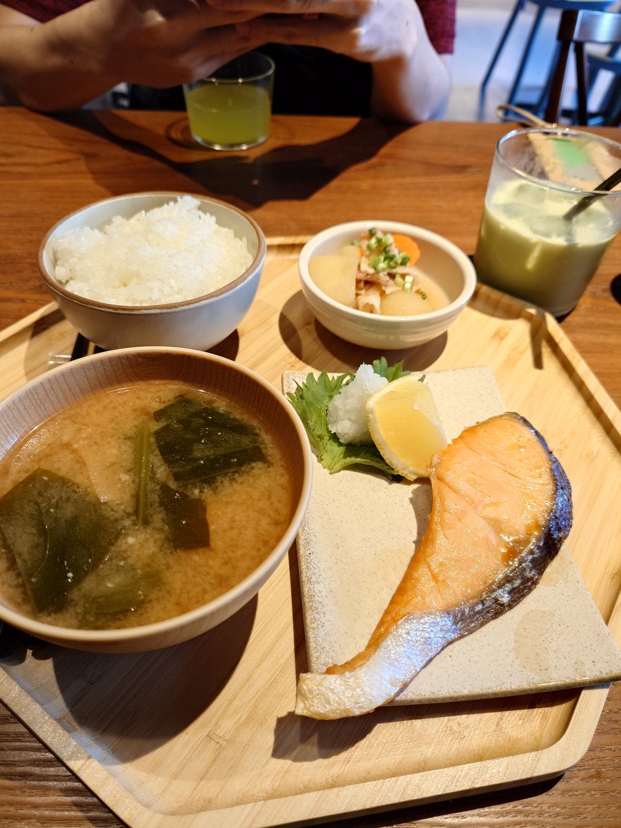 _stellakee's tweet photo. Absolute delicious rice bowls 🤤 https://t.co/B1eRQmADrX