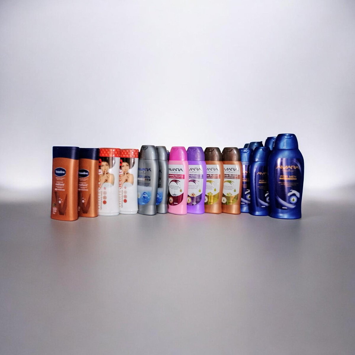 jolinecosmetics's tweet photo. It is a dry season,the temperatures are high.
Keep yourself hydrated as you use a quality body lotion.
@jolinecosmetics we got you covered 🛒🛒🛒#amara #nivea #vaseline #whitesecret #bodycare #cosmetics

Management. https://t.co/H1d3edRwP2