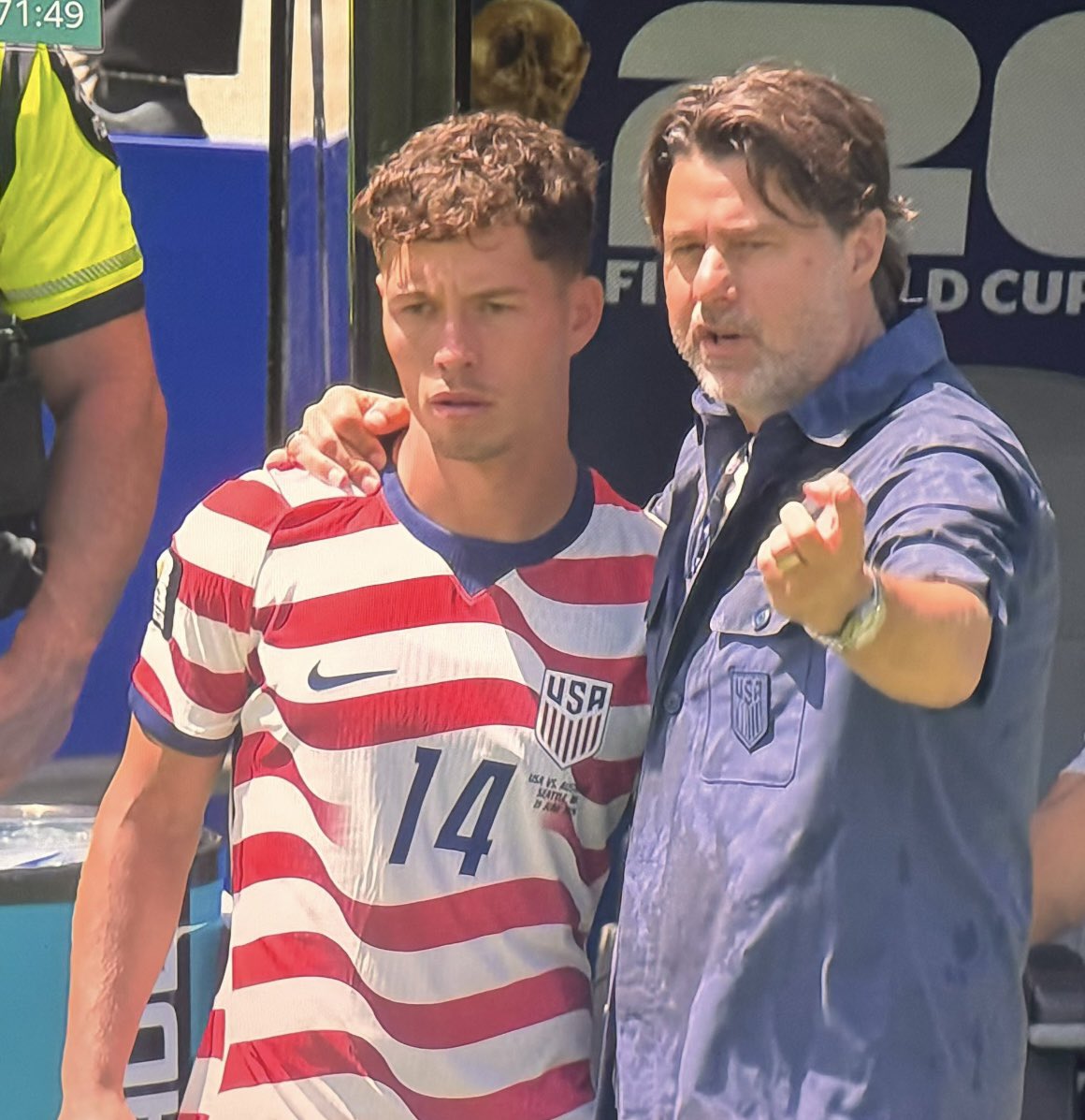 n88proc's tweet photo. Russel Crowe coaches team USA? https://t.co/GeLqkyN843