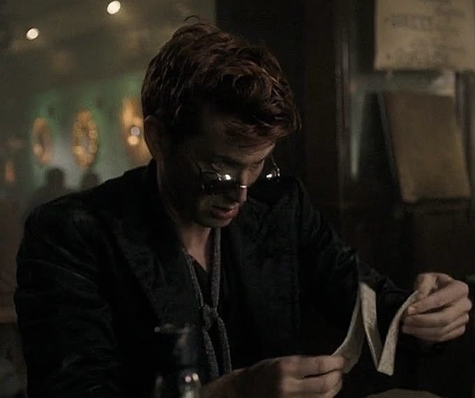 amidstauroras's tweet photo. come back, crowley. the kids miss you dearly https://t.co/5pKLR0JPyf