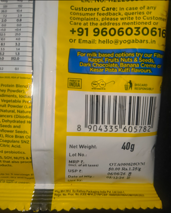 yashisbased's tweet photo. Yoga Bar is seriously misleading customers with its packaging.

front highlights "26g High Protein" in huge text, while a 40g pack actually contains only 10.4g protein. The 26g number is based on 100g of product, not the packet you're buying.

@YBcares @fssaiindia @jagograhakjago https://t.co/uhSwzr0RfQ