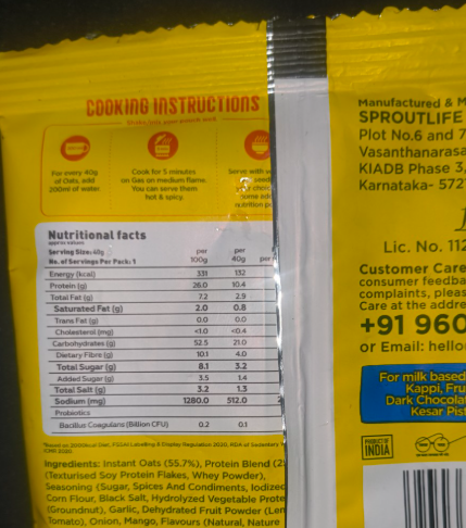 yashisbased's tweet photo. Yoga Bar is seriously misleading customers with its packaging.

front highlights "26g High Protein" in huge text, while a 40g pack actually contains only 10.4g protein. The 26g number is based on 100g of product, not the packet you're buying.

@YBcares @fssaiindia @jagograhakjago https://t.co/uhSwzr0RfQ