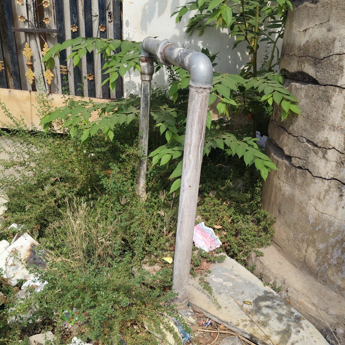 Kaleem18176946's tweet photo. @HMWSSBOnline @hmwssbdop @HMWS @hmwssbmgrjdm Requesting the concerned officials to urgently repair the power borewell in Sri Krishna Nagar. It is the only source of water for our colony, and residents are facing severe hardship due to the disruption. Kindly take immediate action https://t.co/T9P4QcyVBv