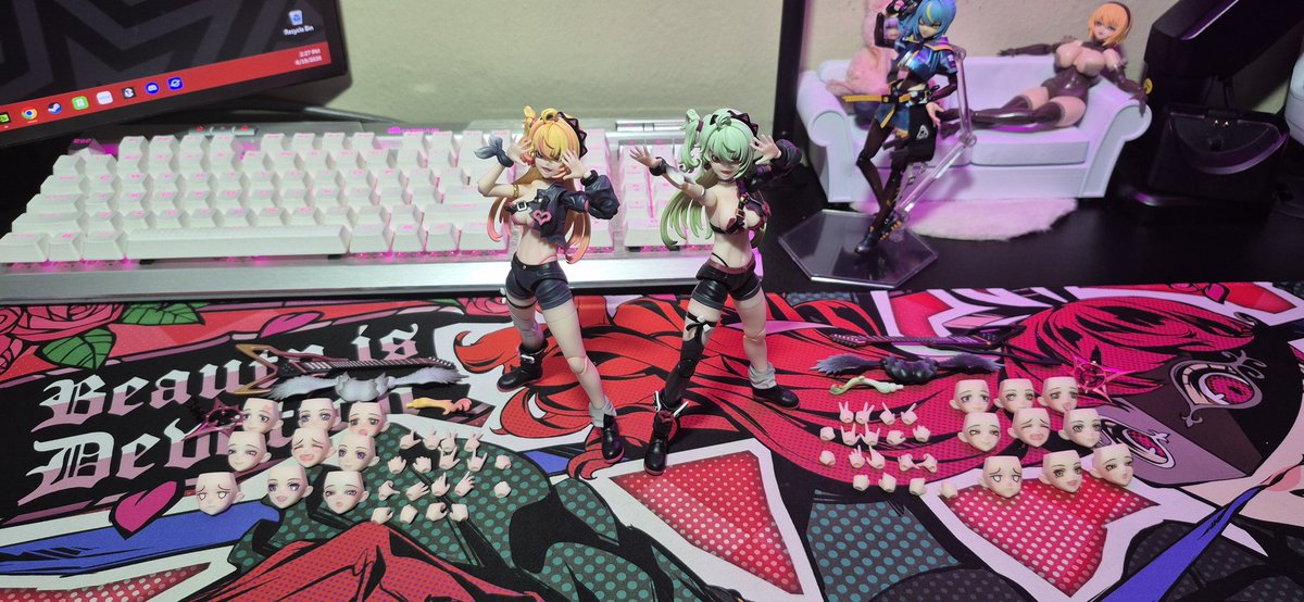 JustinSanity663's tweet photo. @NoGoodFigures I think you just have bad luck lol. I have 7/8 of this line with no issues. https://t.co/gPbhLnnKRv