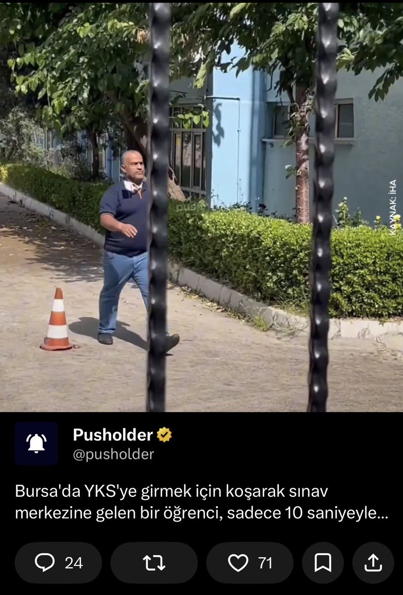 umitch81's tweet photo. @pusholder Videodaki bu gizemli kişi de kim aw, o telaşla yolda 20 yaş yaşlanmış gibi https://t.co/liCpIKmwLb