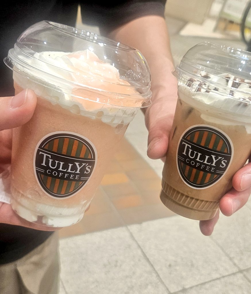 vulaido's tweet photo. 誕プレギフト使わせていただきました！！ありがとうございます🥰🥰タリーズの飲みたかった新作🍑 https://t.co/ZB2NfwjqFZ