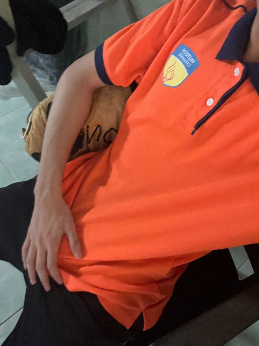 d0lphjn205's tweet photo. #uniform #theduc #slavedog https://t.co/VwMGOz0whj