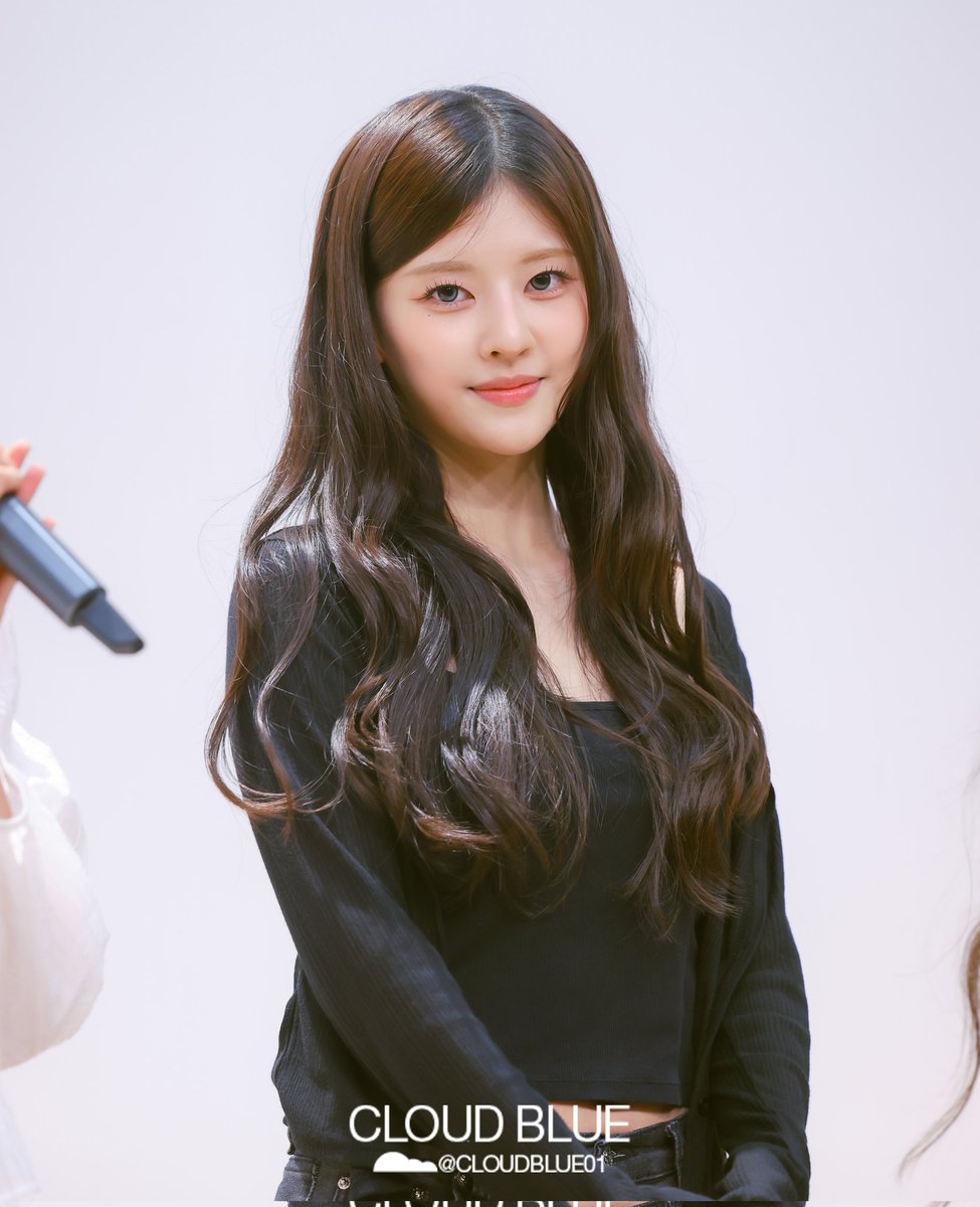 Cloudblue01's tweet photo. 260620 KIIRAS 
하린
#키라스 #KIIRAS #HARIN #하린 https://t.co/bgNIflvkbn