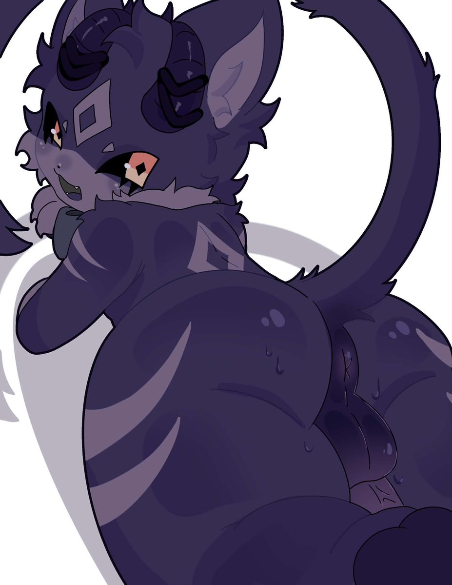 demoxyo's tweet photo. enjoying the view~ https://t.co/3mOD6VjKLH