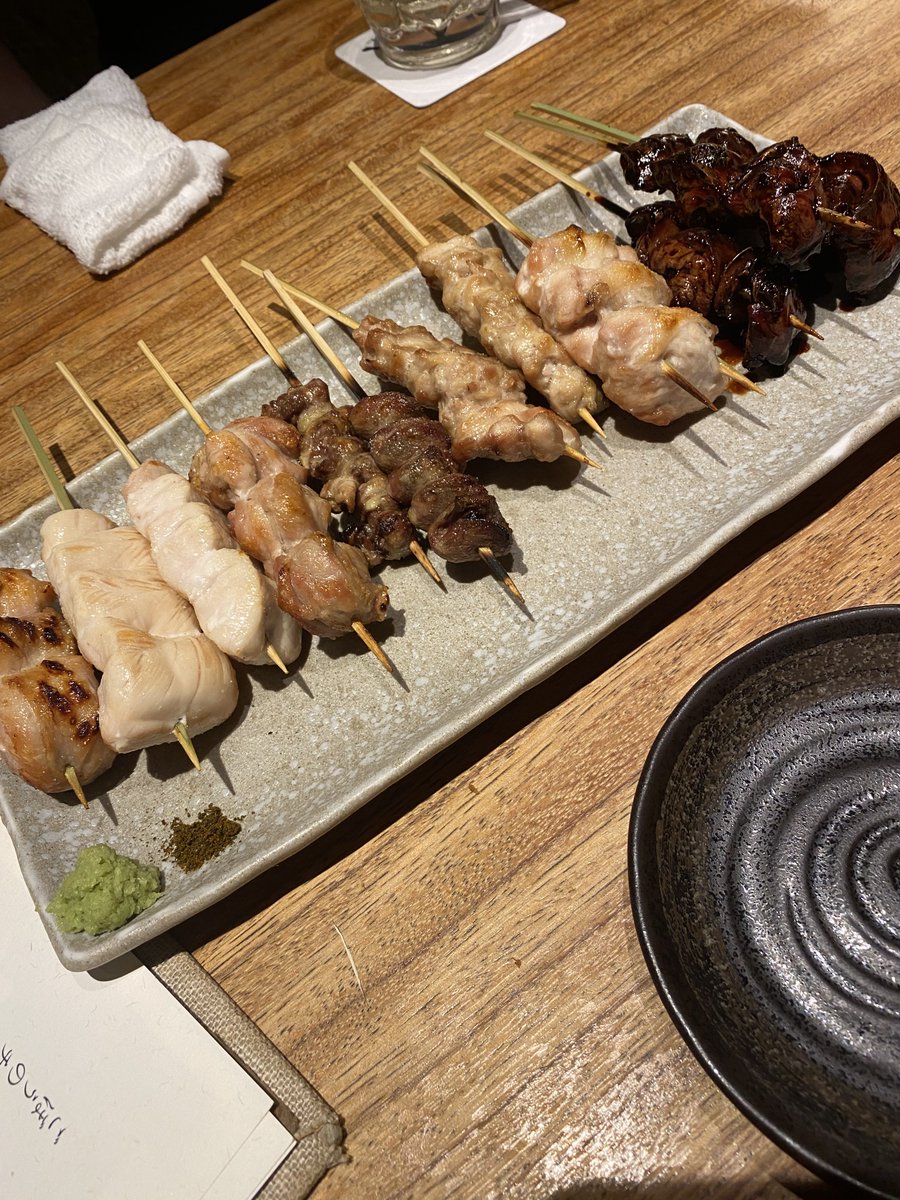 YabaiModeling's tweet photo. 御八
三人で焼き鳥と揚げ物たらふく食べたけど、
4000円丁度くらいでとっても楽しめた！

しかも大ぶりでふわふわな焼き鳥は激うまでした✨ https://t.co/HMCUryBbt0