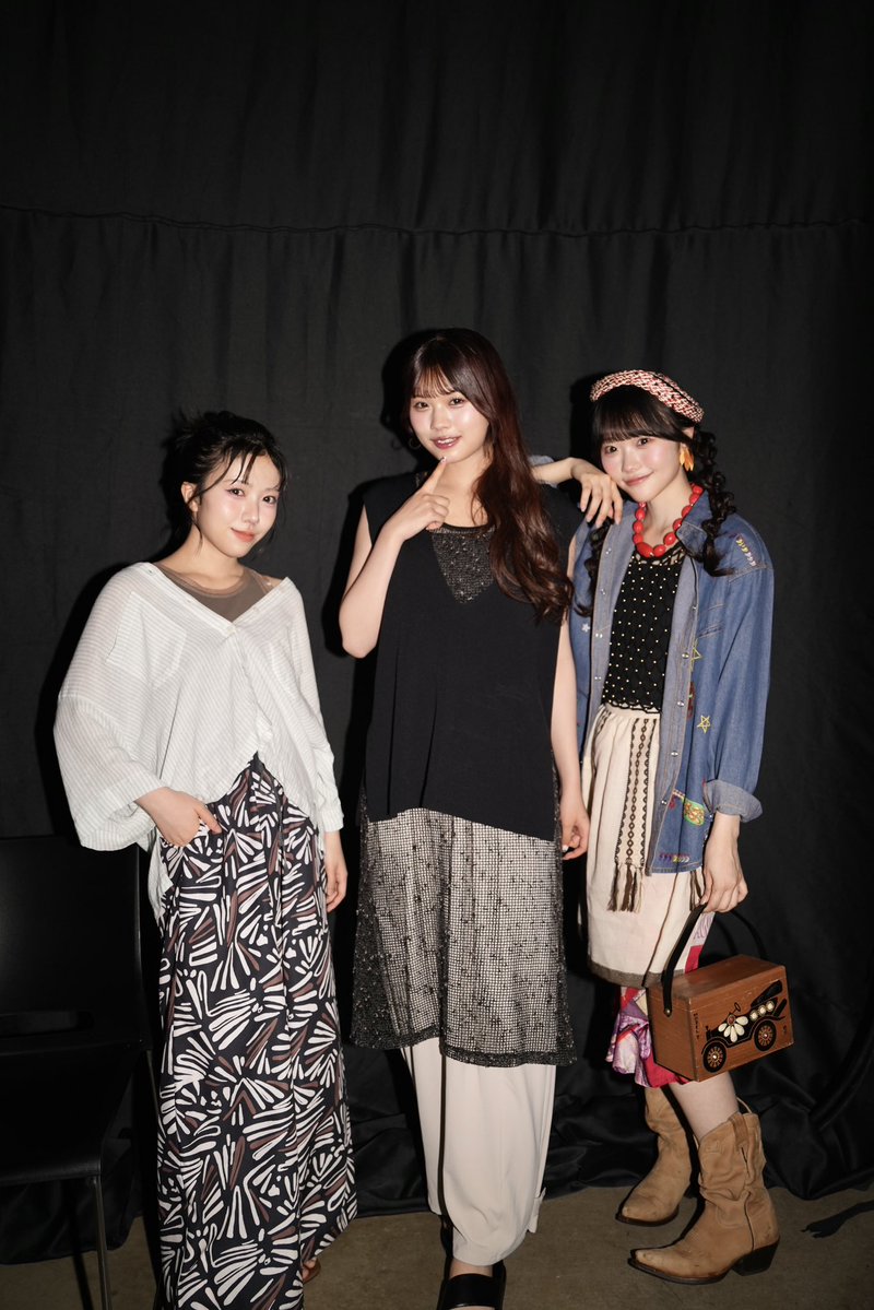 MORE_STAR_'s tweet photo. ✮ ⋆ ˚｡𖦹 ⋆｡°✩ ๋࣭ ⚝ ⋆ ˚｡𖦹 ⋆｡°✮

　🌻#PARCO ステージ🏝️

✮ ⋆ ˚｡𖦹 ⋆｡°✩ ๋࣭ ⚝ ⋆ ˚｡𖦹 ⋆｡°✮

#MORESTAR 
💙遠藤まりん @marin_ms_0329
💛笹原なな花 @nanaka_ms0707
💜萩田そら @sora_ms0816

👗@parco__official

6/20(土)
『OKINAWA COLLECTION 2026』
📍沖縄サントリーアリーナ

🎋 7/7(火)1stワンマン発売中🌟
https://t.co/ilPpn9KjOP

@okicolle #オキコレ2026 #オキコレ
#OKINAWACOLLECTION #もあすた