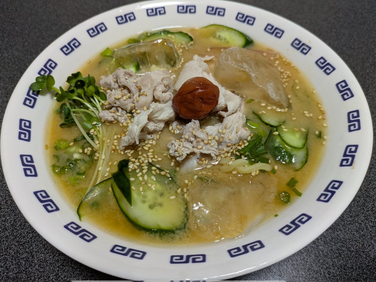 Maxim44820542's tweet photo. 金曜日はラーメンの日だった！
冷やし味噌ラーメンでサッパリ！ https://t.co/8hOsg7Tfz6