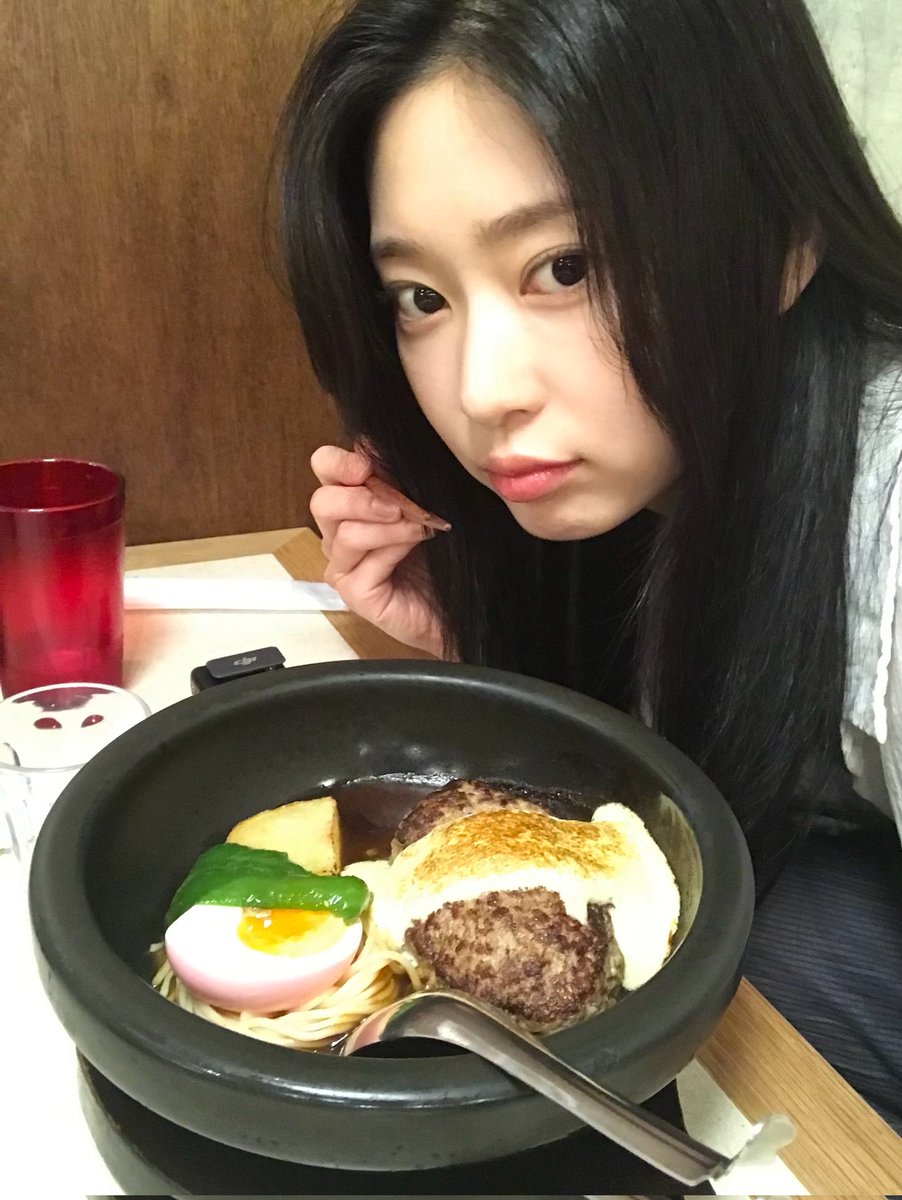 minjuING_'s tweet photo. 여친짤의 악마 ㅇㅈ해드림 https://t.co/dnGapwoMWb