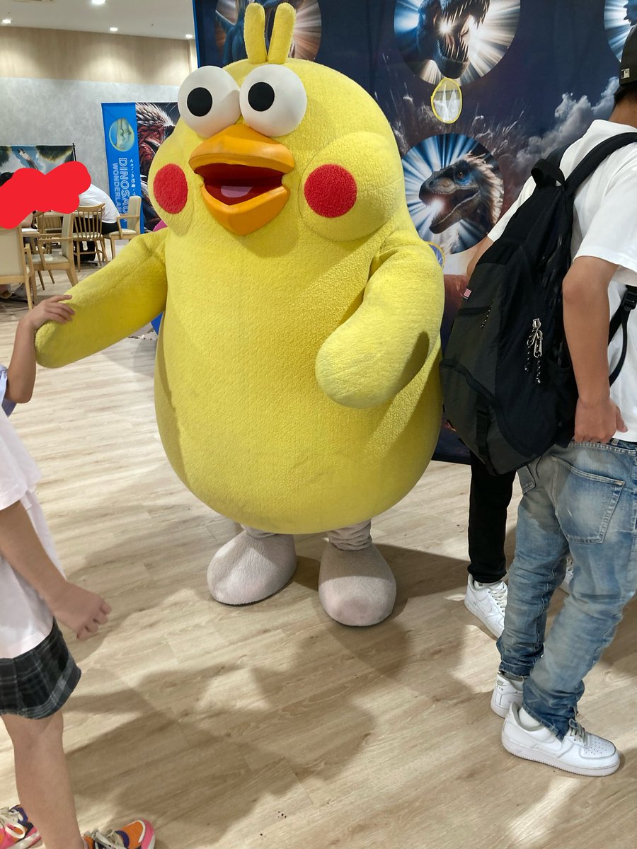 Shepherd_0429's tweet photo. 近所のモールに居た　何かわからない❓ https://t.co/SPpjTdyCtL