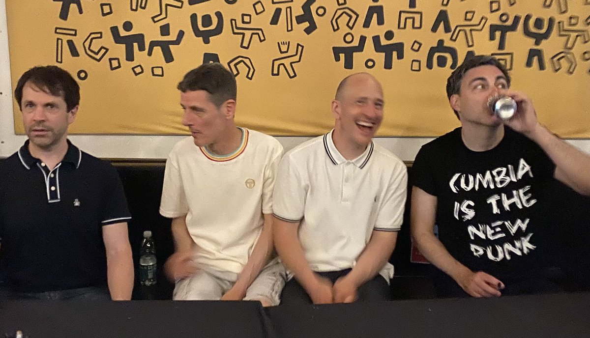 WreccleshamBag1's tweet photo. Fantastic intimate gig and signing last night at the @HARD_FI album launch in East London.
Great new stuff along with the old trusted bangers! https://t.co/aPkd8glSRE