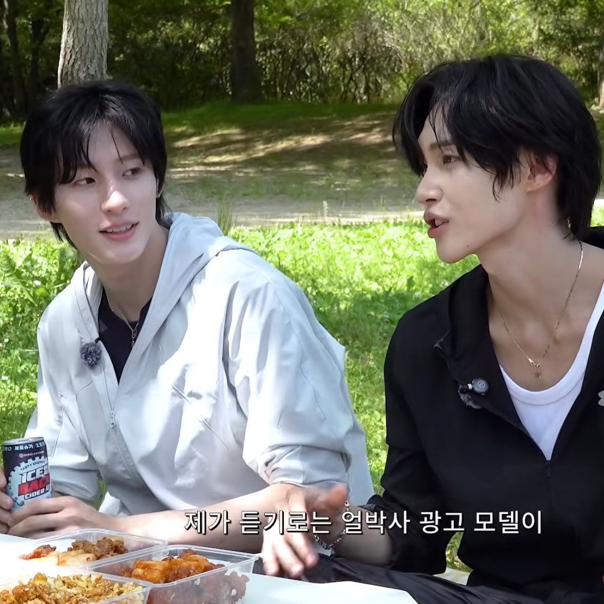 tutustyyyy's tweet photo. แอนตันรักตัวเองบ้างนะลูก มองแต่วอนบินฮยองอยู่อย่างงั้น🫪 https://t.co/PD9xGnZVSG