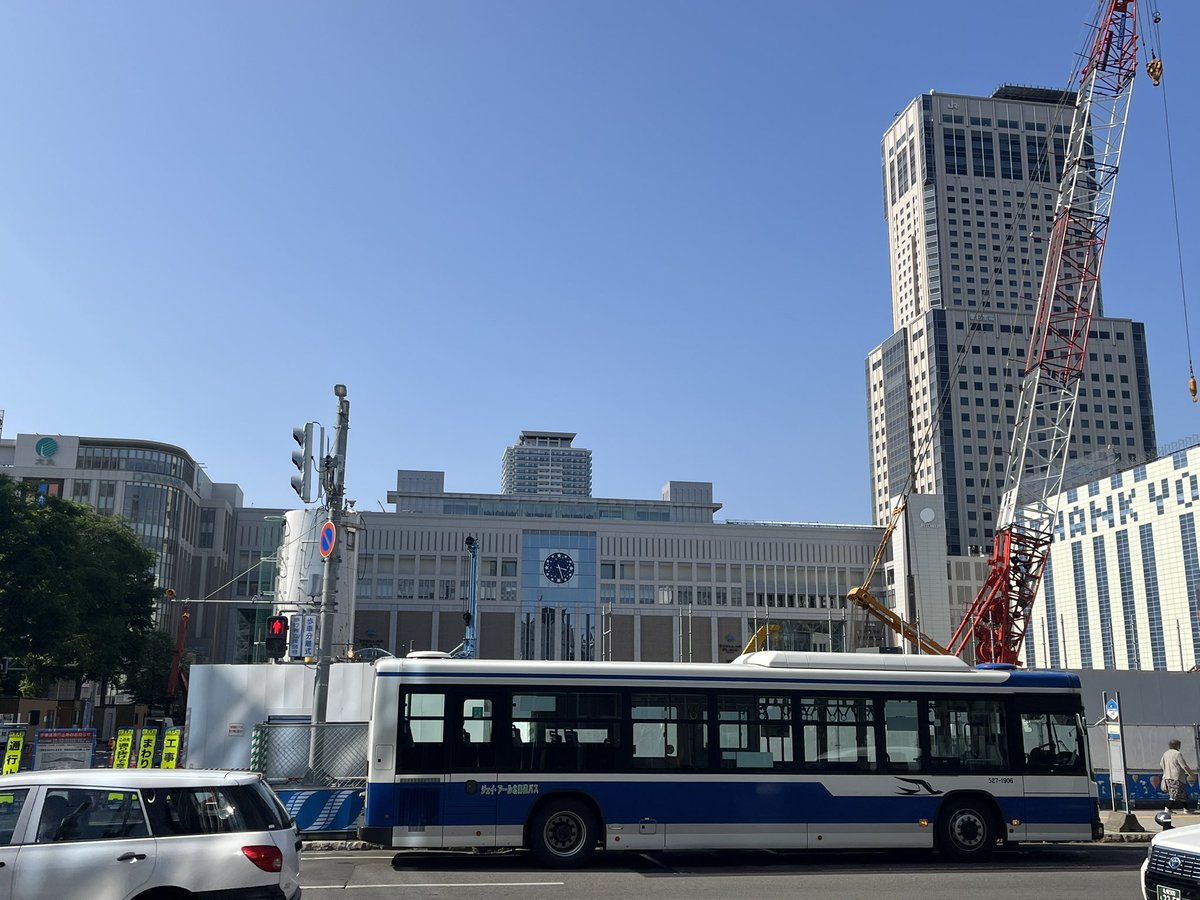 blackmuto53's tweet photo. 今回の旅行は2日目の夕方から雷雨に見舞われたけど概ね問題なく非常に満足いく旅行になりました！！

やっぱり北海道は良いねぇ😁(駅前ビルが工事してて佐藤水産が無くなってた💦) https://t.co/zPzvJXal8P