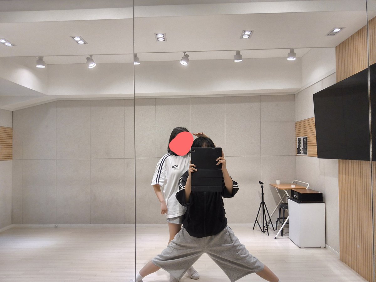 sekidaooo's tweet photo. 무슨 무대인지는 안알랴줌 https://t.co/3ooNIJyCQt
