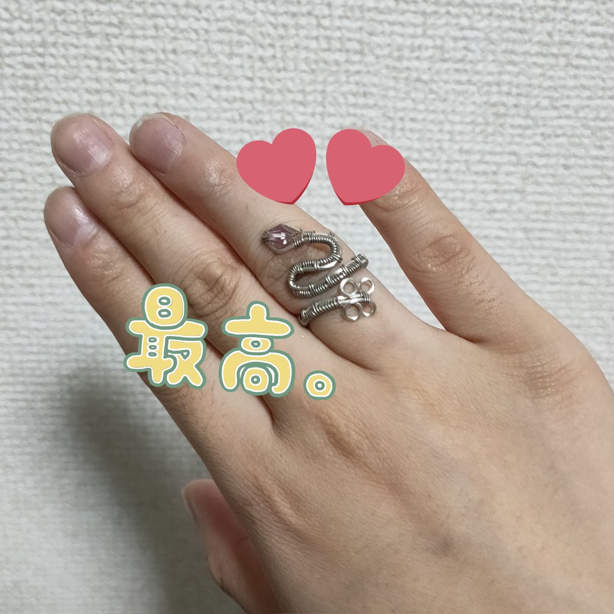 same_1008's tweet photo. オリジナルキーホルダーはカエルさん🐸を貰いましたー✨✨

最高に可愛い😭✨
明日もつけます🐍🐍🐍🐍 https://t.co/v0oPOtHB31