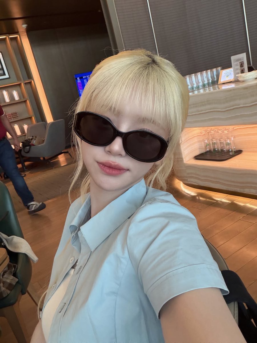 chodanarchive's tweet photo. 260620 choda._.n instagram
#QWER #큐떱 #쵸단 #chodan https://t.co/x06nScJzmN