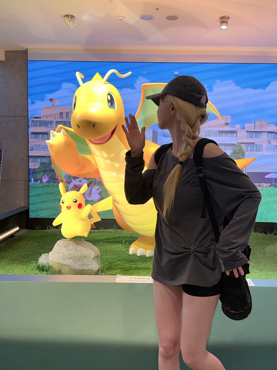 chodanarchive's tweet photo. 260620 choda._.n instagram
#QWER #큐떱 #쵸단 #chodan https://t.co/x06nScJzmN