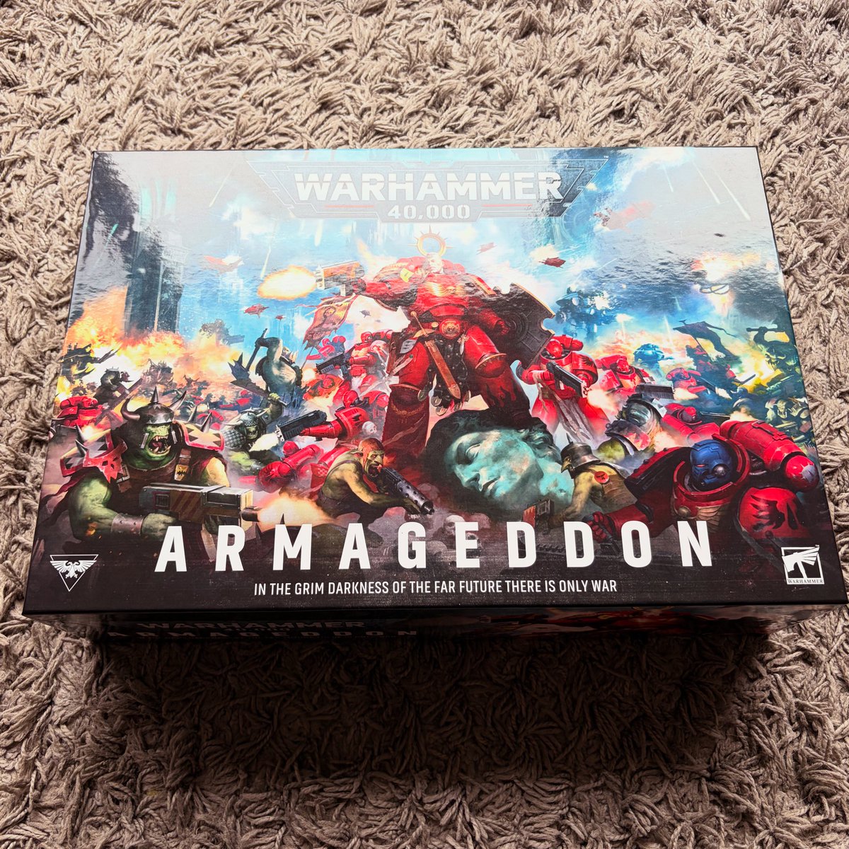 casanova4k's tweet photo. First ever Warhammer 40k boxset 😊 https://t.co/3YXS05r7sB