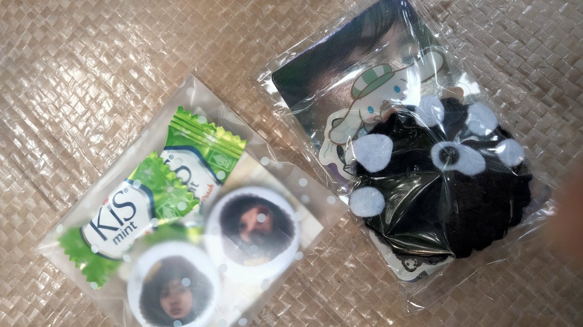 elgalaxies's tweet photo. thank youu so much!♡
kakakk @hoshironow n temennya (๑´ސު｀๑) https://t.co/hgwO0ZI9Ct