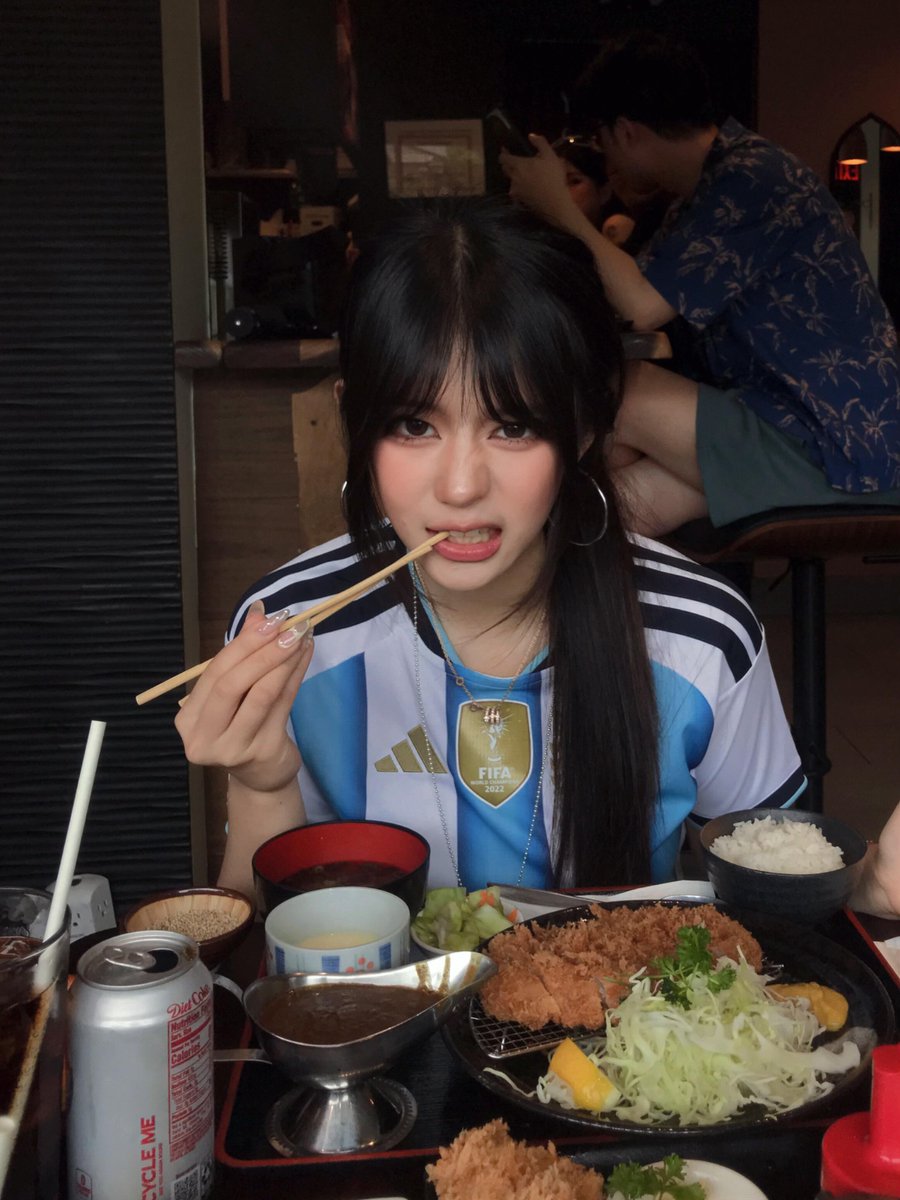 SMVTFESS's tweet photo. SHOUTOUT WITH SMVTFESS!

Baca dulu :
1. Follow base
2. RT tweet ini
3. Pakai gambar terbaik dan terkecemu, sertakan caption aduhai

JANGAN GUNAKAN CHARA FORBIDDEN DAN UNDERAGE, JANGAN GUNAKAN FOTO BERBAYAR DAN AI! 

Have fun :3 https://t.co/N5cn3yndxk