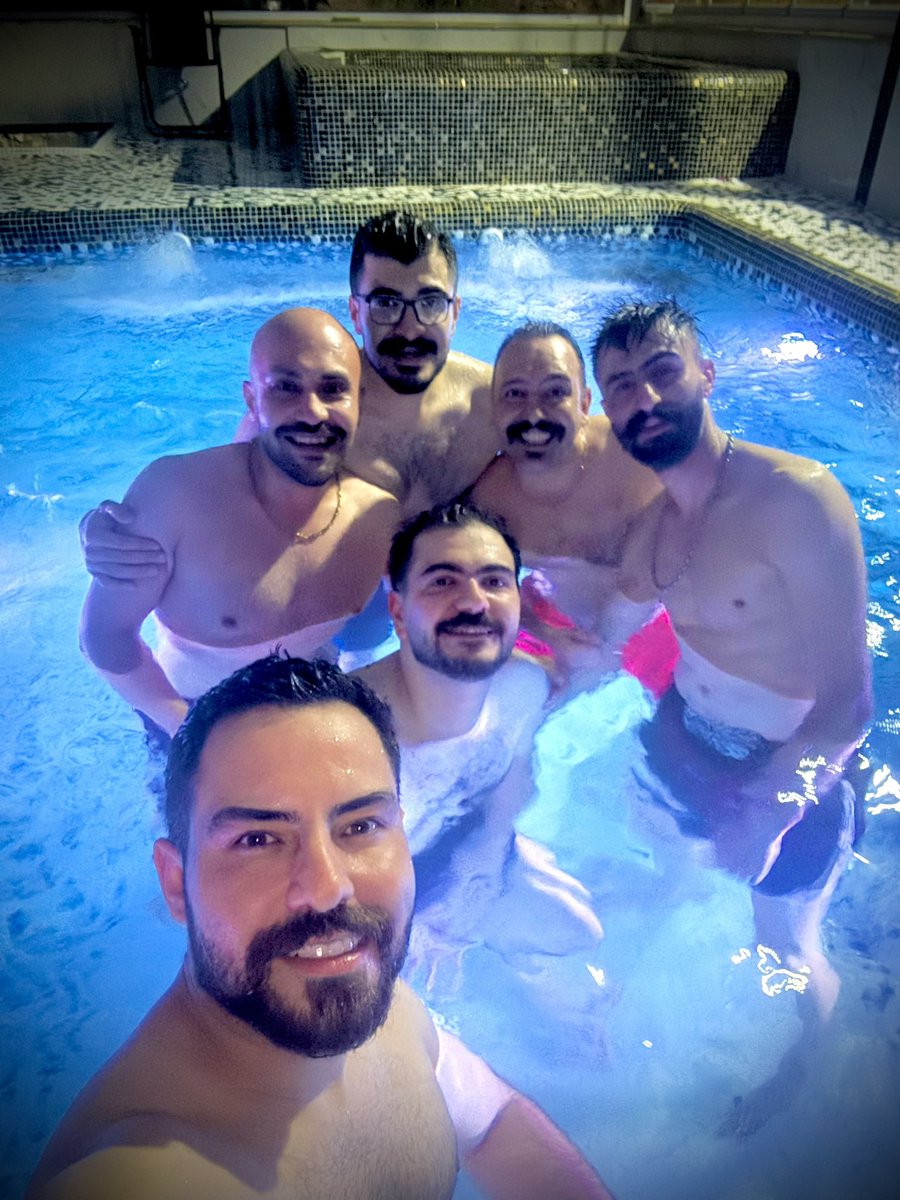 Mehrrdaaad's tweet photo. خردادم تموم کردیم 🥊 https://t.co/kNZf5ZDR9T