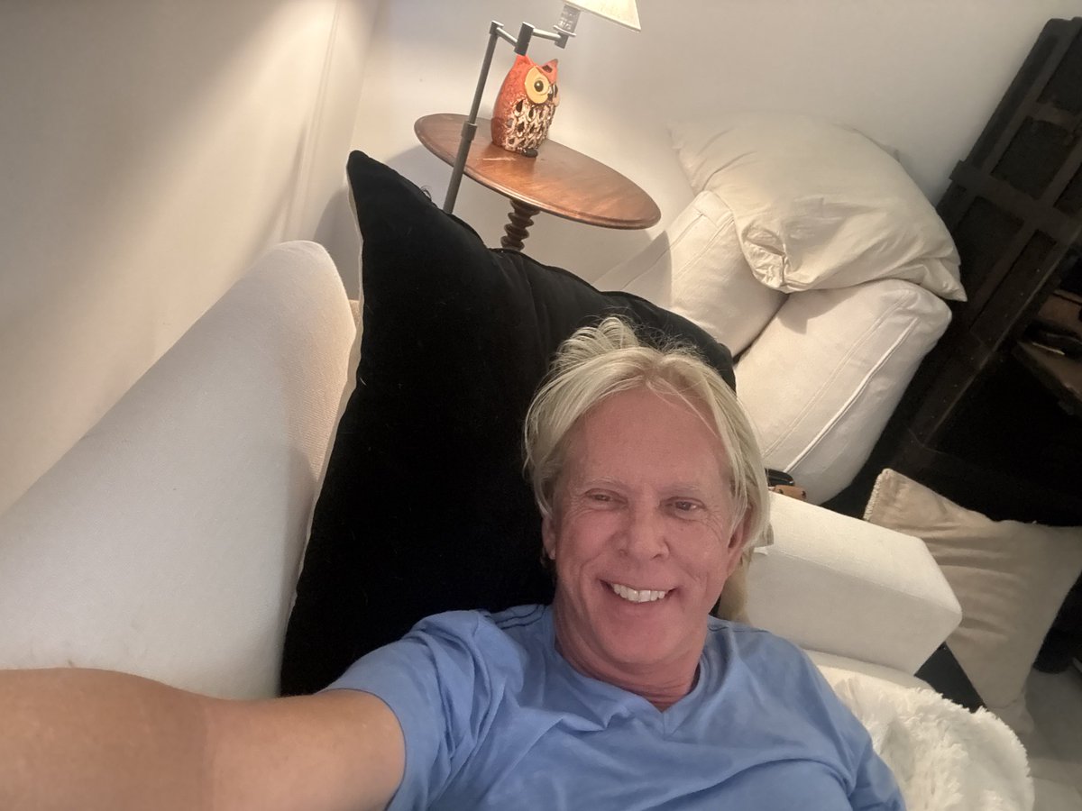 SunnyD_LA's tweet photo. Some days the couch wins. Come join me. 🛋️
#WeekendVibes #OpenInvitation #LALife #GayLA #GayMen #GayDaddy https://t.co/tE3rU2X3vT