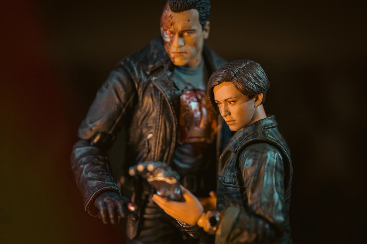 MAFEX T-800(T2 Ver.) & John Connor