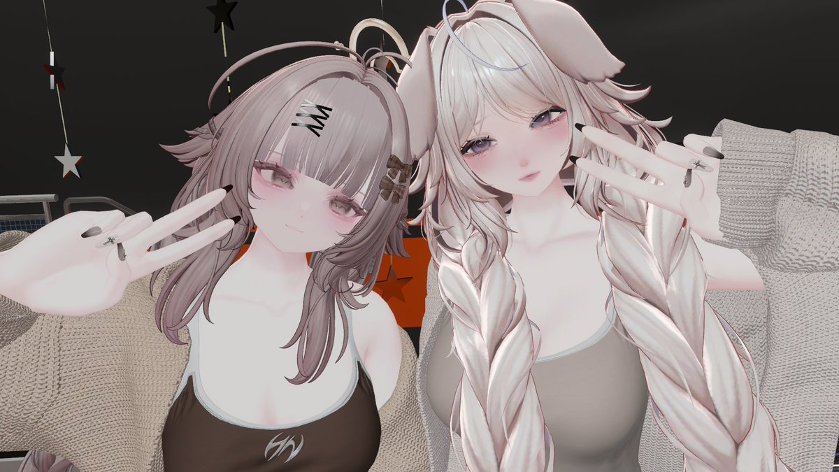 mege_eb's tweet photo. 集団で撮るのマジ初心者だああ
部屋着おそろかわいかったしぎゃうい制服もめっちゃかわよ��したん！ https://t.co/BKTwOi4DH8