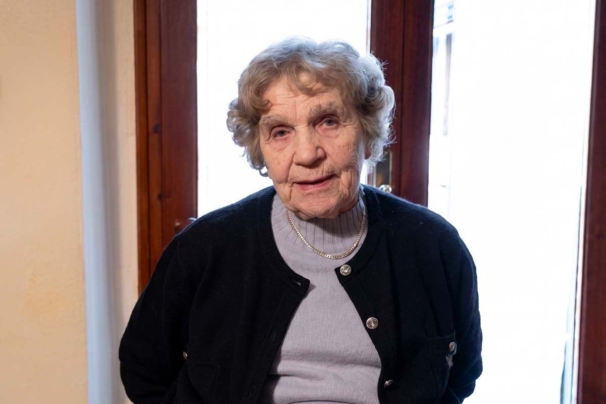 CislNazionale's tweet photo. #DanielaFumarola: «Ci ha lasciati a 98 anni Francesca Meneghin, storica sindacalista veneta. Una donna che non ha mai abbassato lo sguardo, portando dentro di sé la memoria della guerra, della Resistenza e della passione civile.
Nel 1957 fu la prima donna alla guida della CISL del vittoriese: non per carriera, ma perché credeva nel sindacato libero e nella giustizia. La sua battaglia per la parità salariale è stata concreta e quotidiana. Insieme a Tina Anselmi ha condiviso la visione di un'Italia costruita dal basso, con le persone e per le persone.
Oggi la ricordiamo con affetto e gratitudine, consapevoli che donne come Francesca non si commemorano: si continua il loro lavoro». 

Leggi il comunicato 👉 https://t.co/vsYk0Vb7JO

#FrancescaMeneghin #CISL #Sindacato
